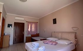 Dimitra Rooms